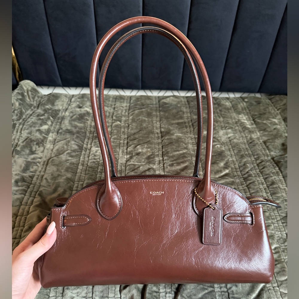 Coach | Empire Carryall Bag 34 in Brass Maple